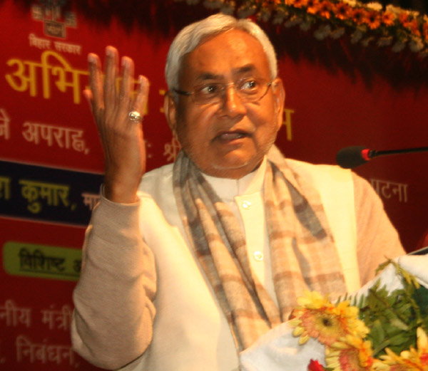 nitish-kumar_1453378871.jpg