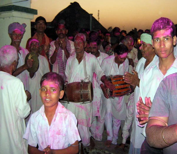 budhva-holi_1458891432